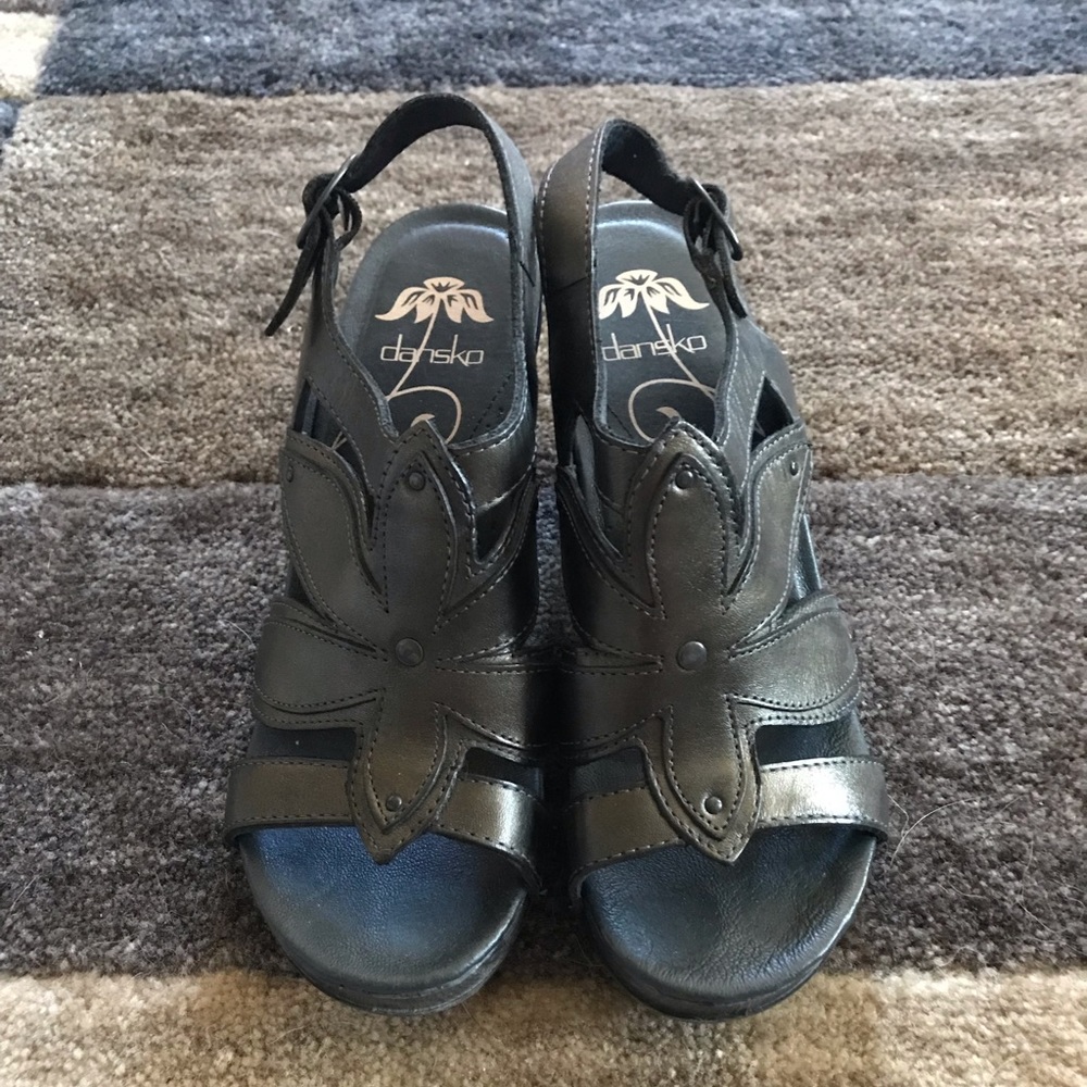 Like New Dansko Sandals.
